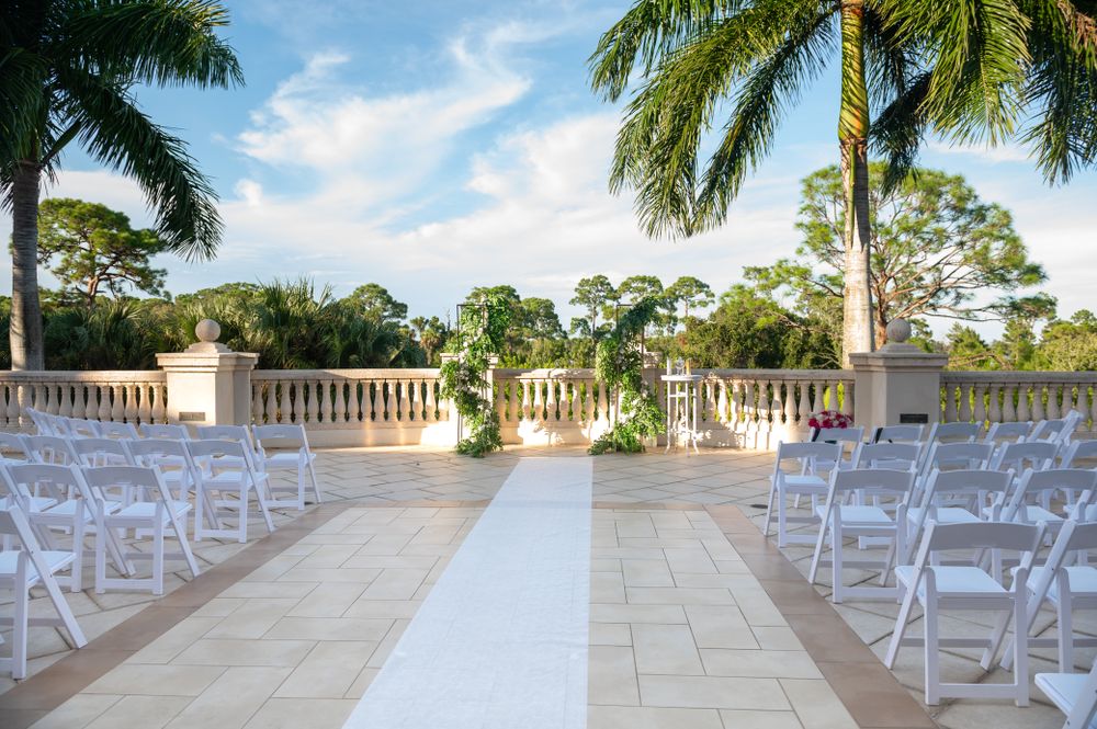 Elegant Ballroom Wedding Decor