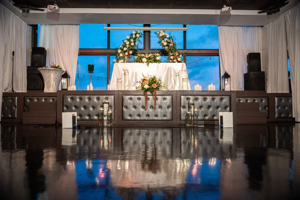 Elegant Ballroom Wedding Decor