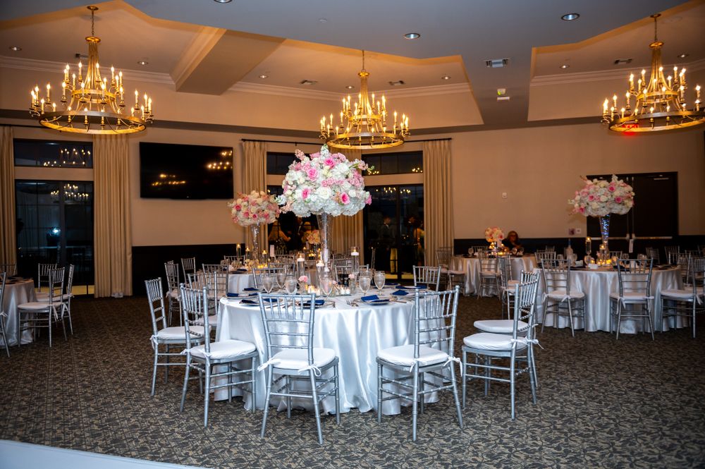 Elegant Ballroom Wedding Decor